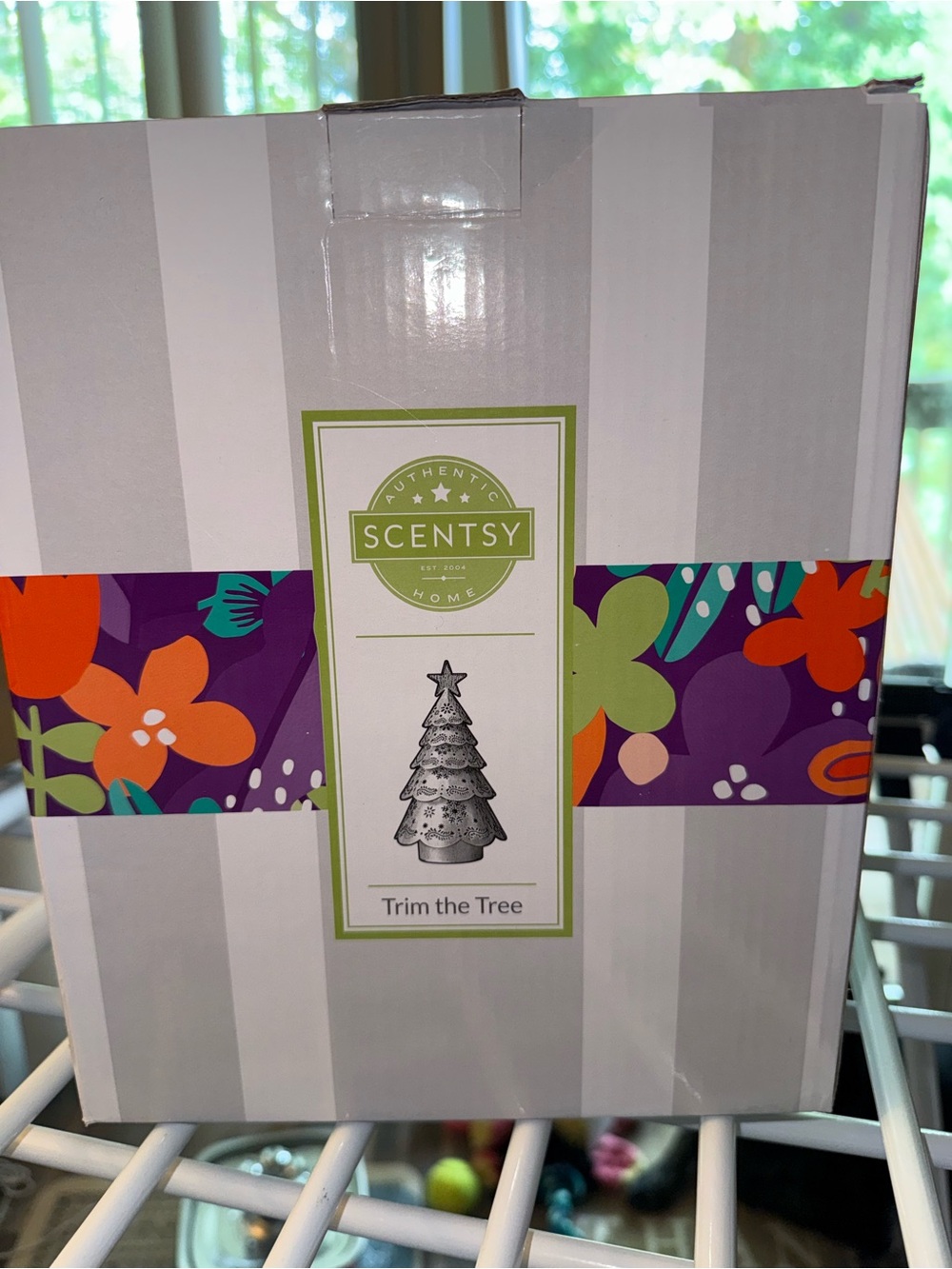 Scentsy Trim the Tree Holiday Wax Warmer